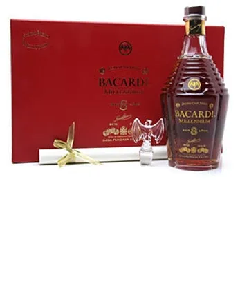 Bacardi Rum 8 años Millennium Baccarat Crystal