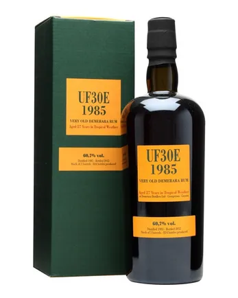 UF30E Uitvlugt 1985 27 años Demerara Rum